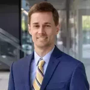 Charlie Capps headshot