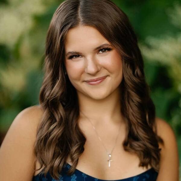Lexi Hayes headshot