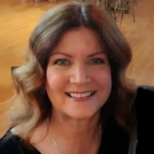 Kelli Brown Headshot